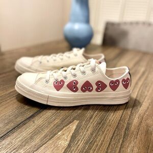 Converse Comme des Garçons Play x Chuck 70 Top Low Multi Heart Red. M-7, W-9